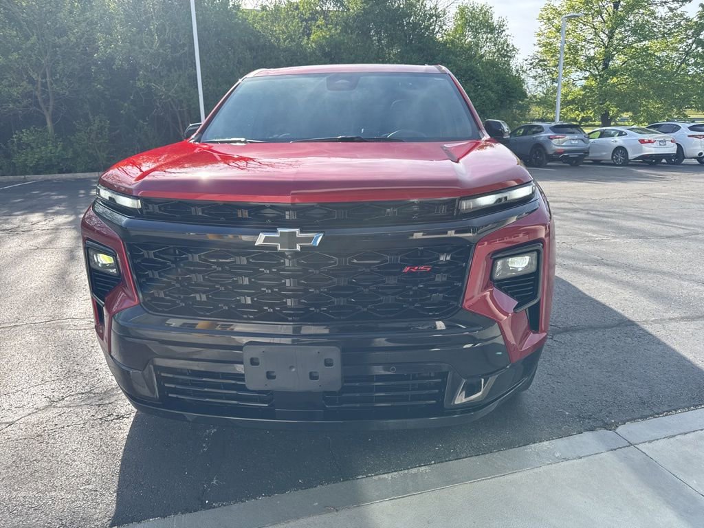 Used 2024 Chevrolet Traverse RS w/ LPO, Floor Liner Package AWD/4WD image 2