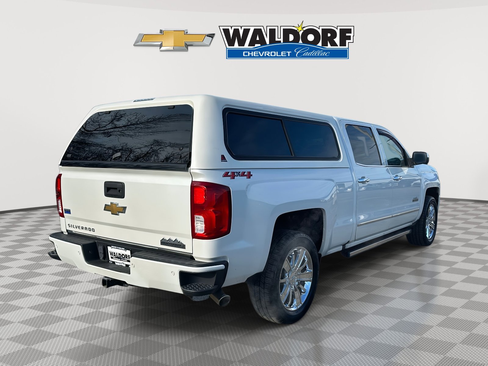 Used 2018 Chevrolet Silverado 1500 High Country image 6