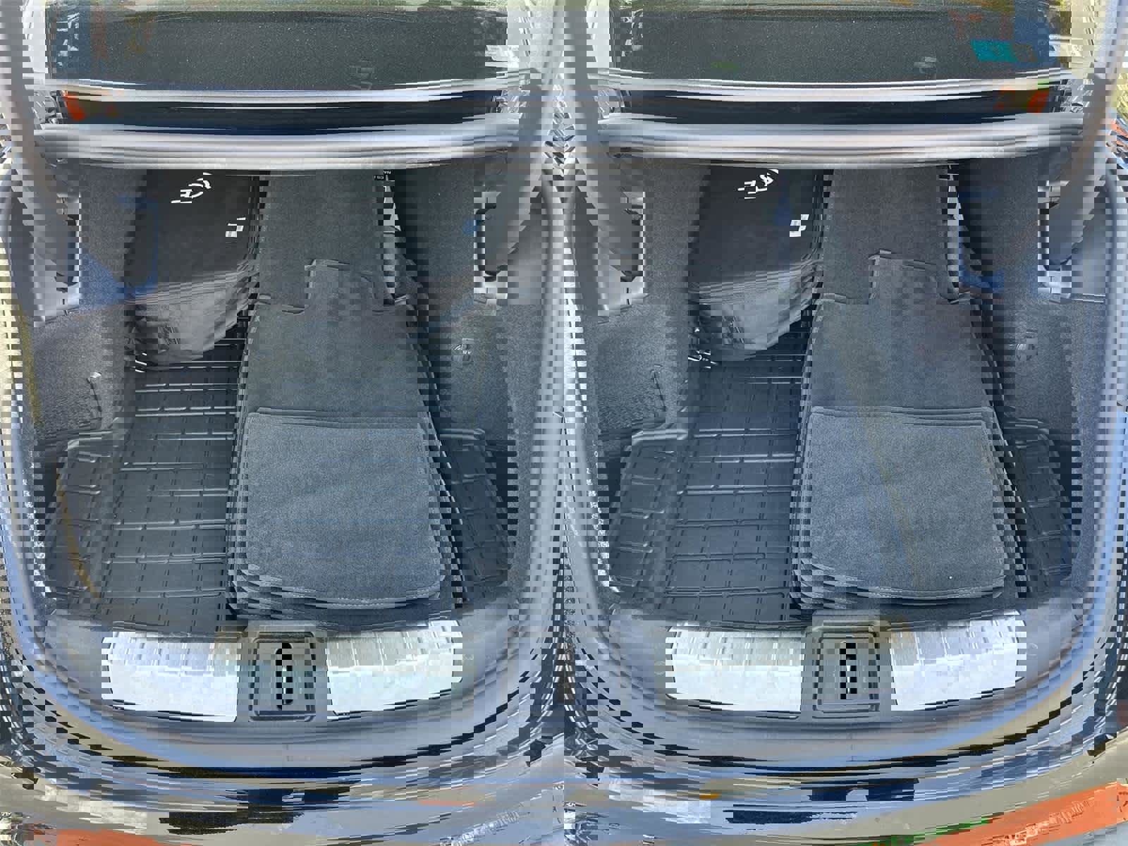 Used 2022 Porsche Taycan 4S AWD/4WD image 20