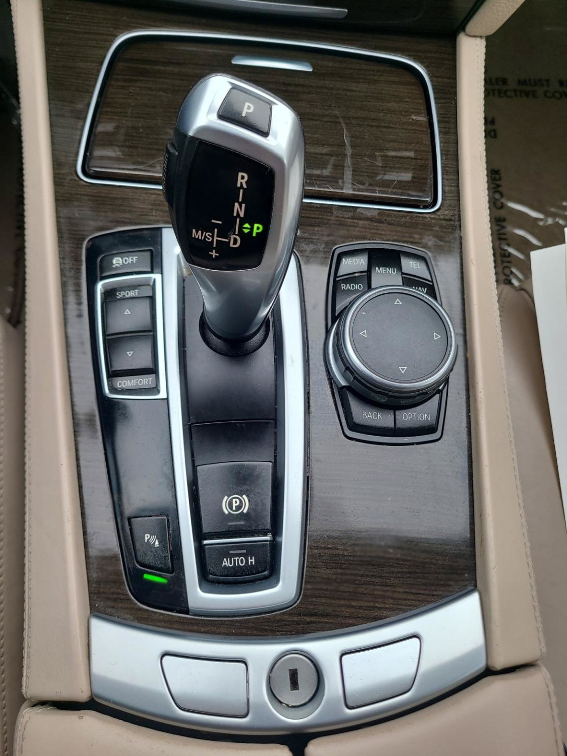 Used 2015 BMW 750i RWD image 16
