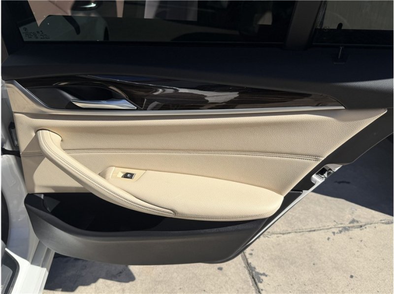 Used 2019 BMW 540i RWD image 25