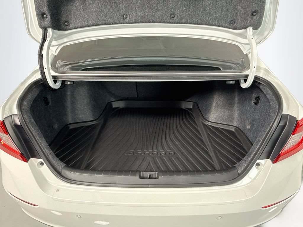 Certified 2021 Honda Accord Touring image 28