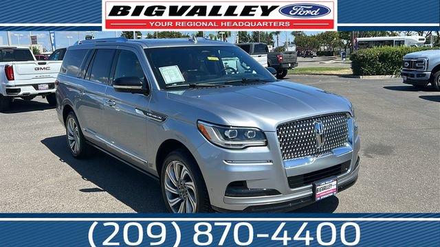 Used 2022 Lincoln Navigator L Reserve AWD/4WD image 1