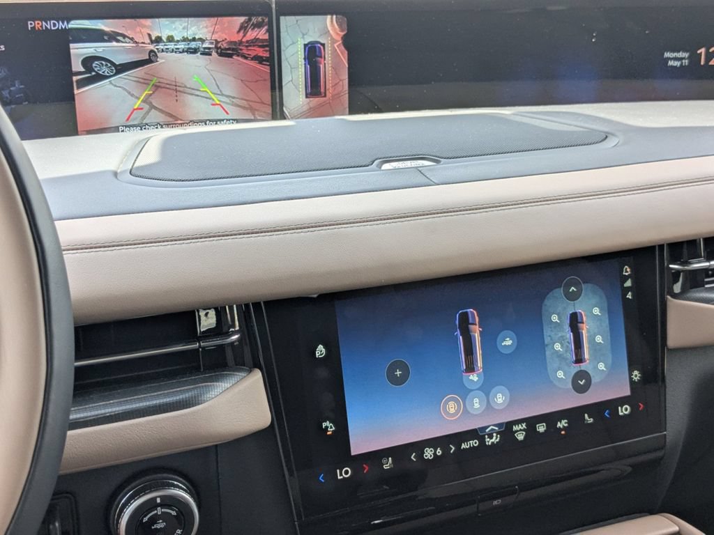 New 2026 Lincoln Navigator Black Label AWD/4WD image 23