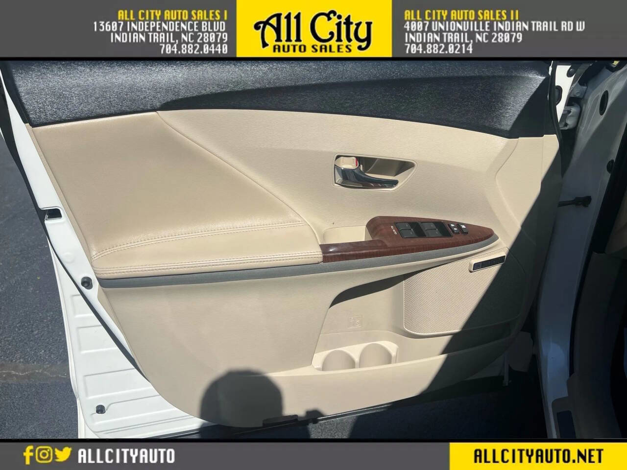 Used 2009 Toyota Venza AWD image 18