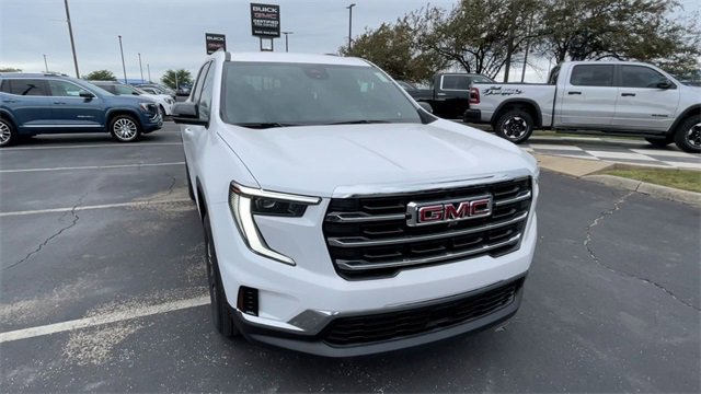 New 2025 GMC Acadia Elevation w/ LPO, Floor Liner Package image 4