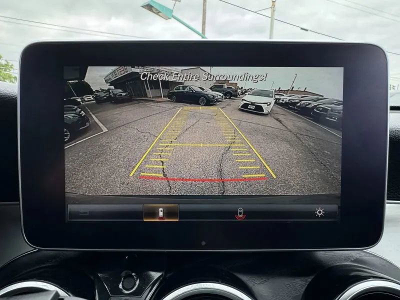 Used 2019 Mercedes-Benz GLC 300 4MATIC image 35