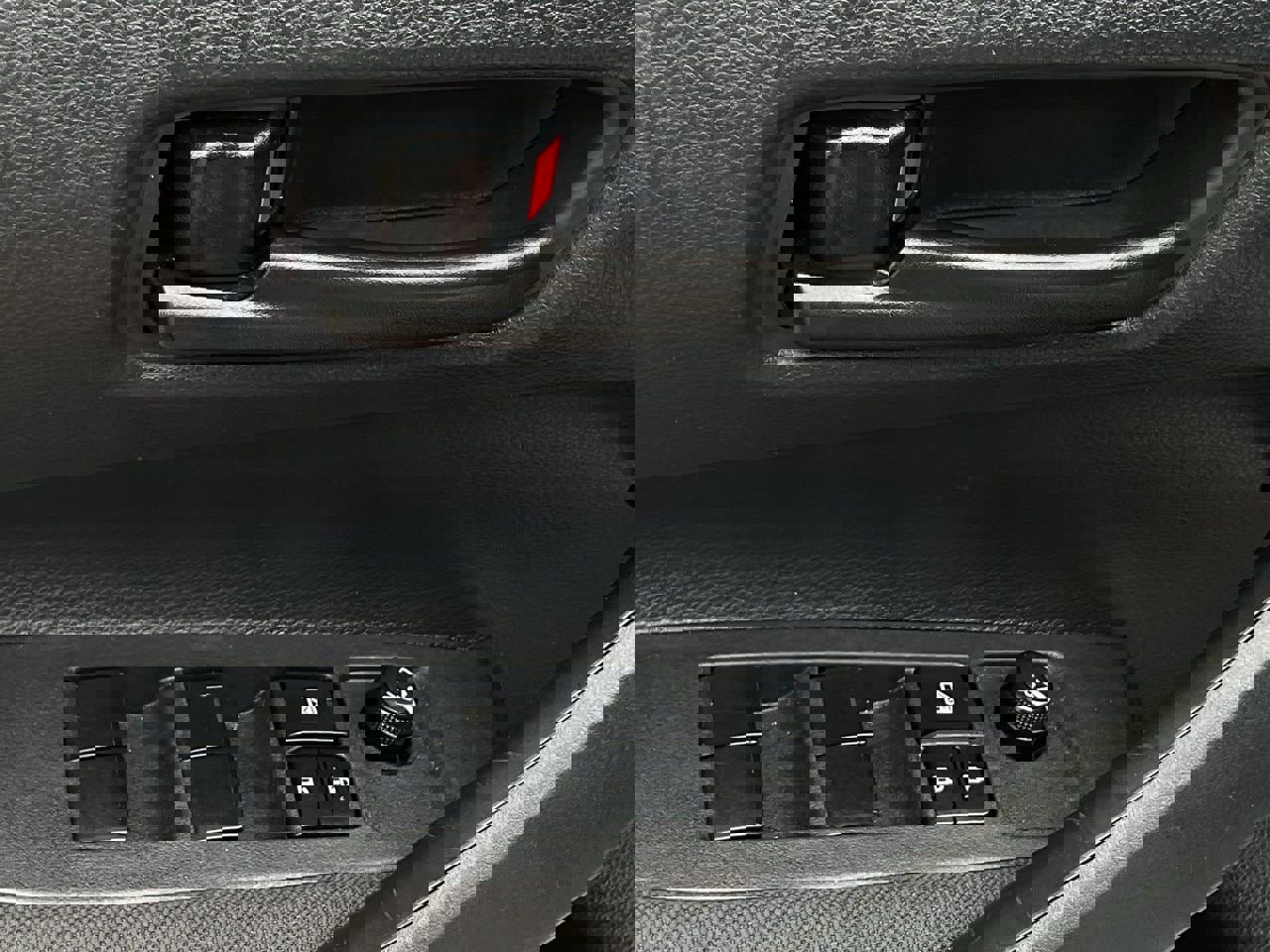 Used 2025 Toyota Corolla LE image 12