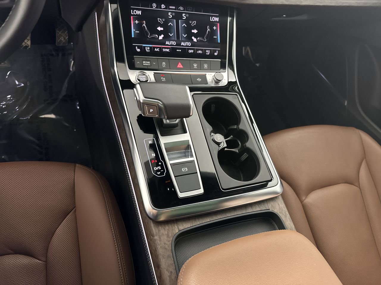 Used 2024 Audi Q8 Premium Plus w/ Premium Plus Package image 15