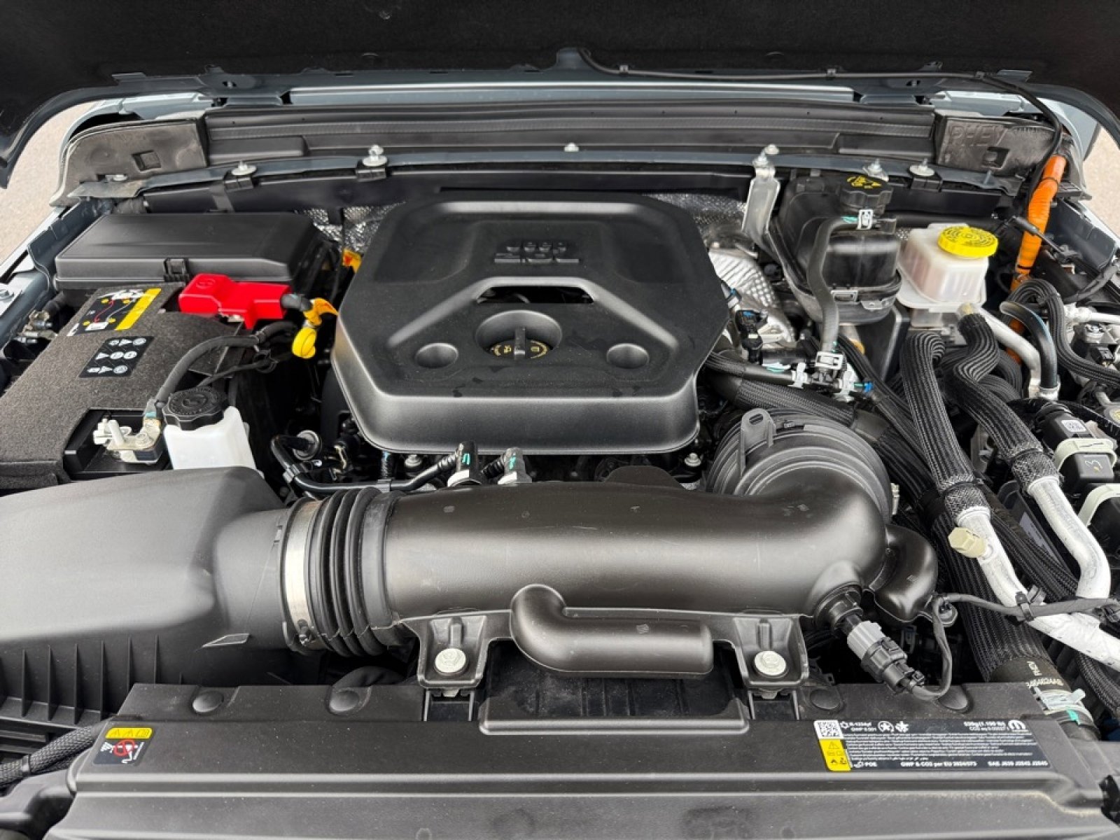 Used 2025 Jeep Wrangler Unlimited Sahara image 40