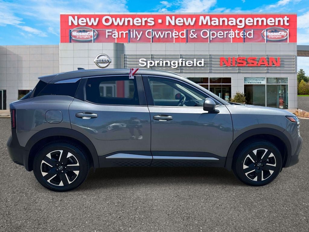 Used 2025 Nissan Kicks SV w/ SV Premium Package AWD/4WD image 4
