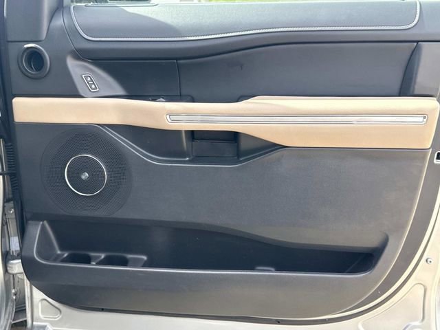 Used 2024 Ford Expedition Max Limited image 21