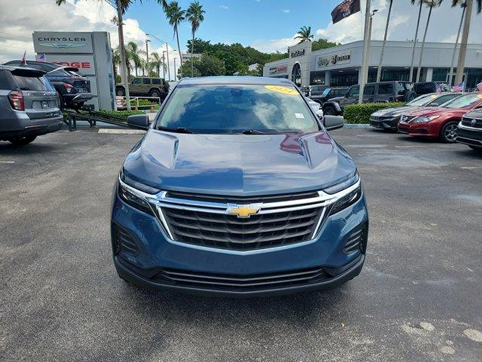 Used 2024 Chevrolet Equinox LS FWD image 2
