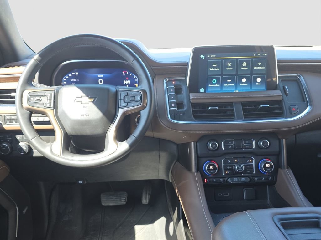 Used 2023 Chevrolet Suburban High Country image 13