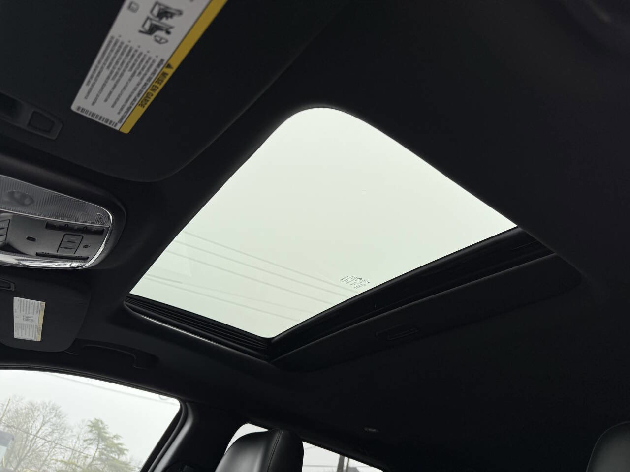 Used 2016 Jeep Grand Cherokee Limited image 27