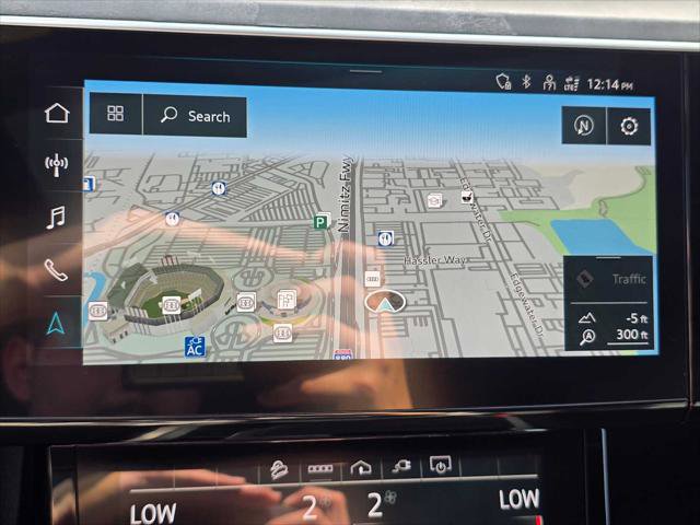 Used 2024 Audi Q8 e-tron Premium image 30