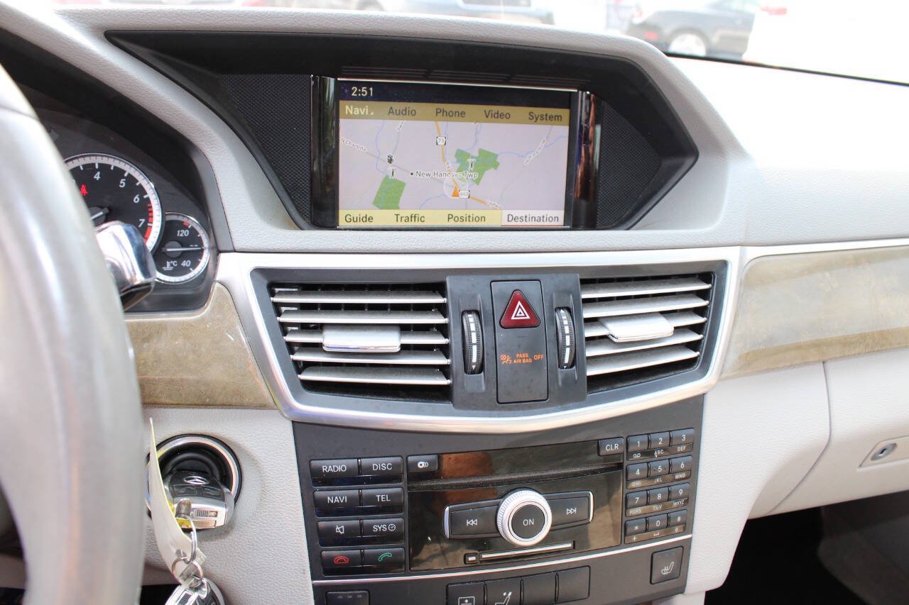 Used 2011 Mercedes-Benz E 350 4MATIC Sedan image 15