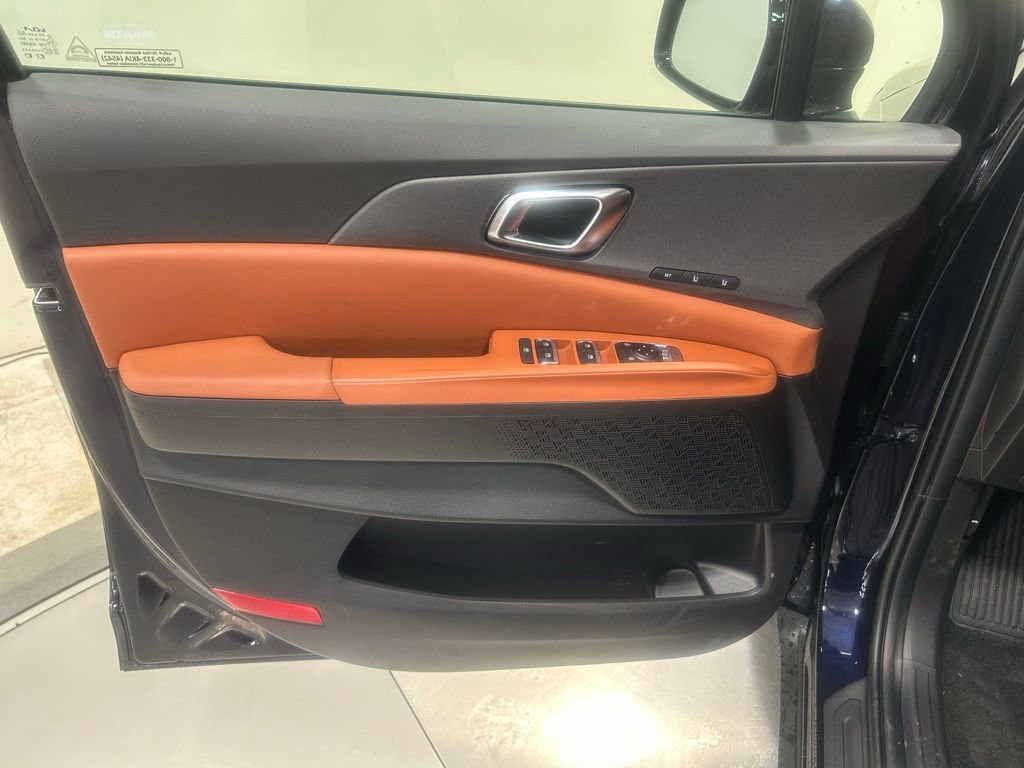 New 2026 Kia Carnival EX image 12