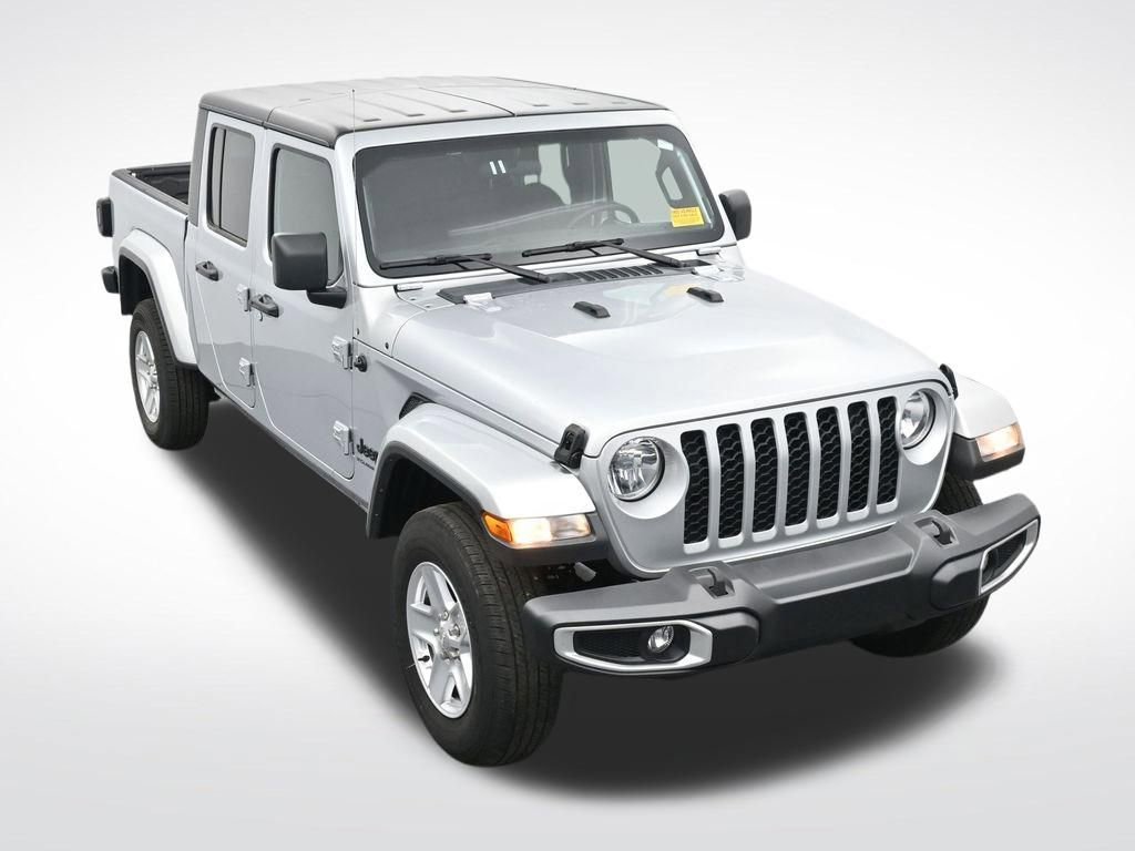 Used 2023 Jeep Gladiator Sport AWD/4WD image 19