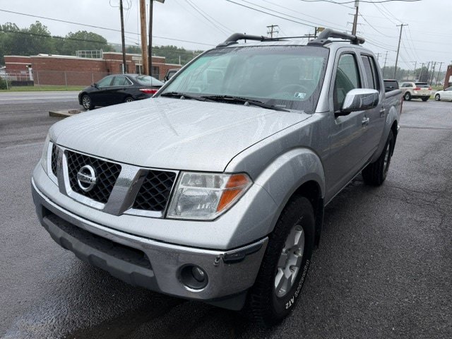 Used 2006 Nissan Frontier NISMO w/ (J01) Sunroof Pkg AWD/4WD image 3