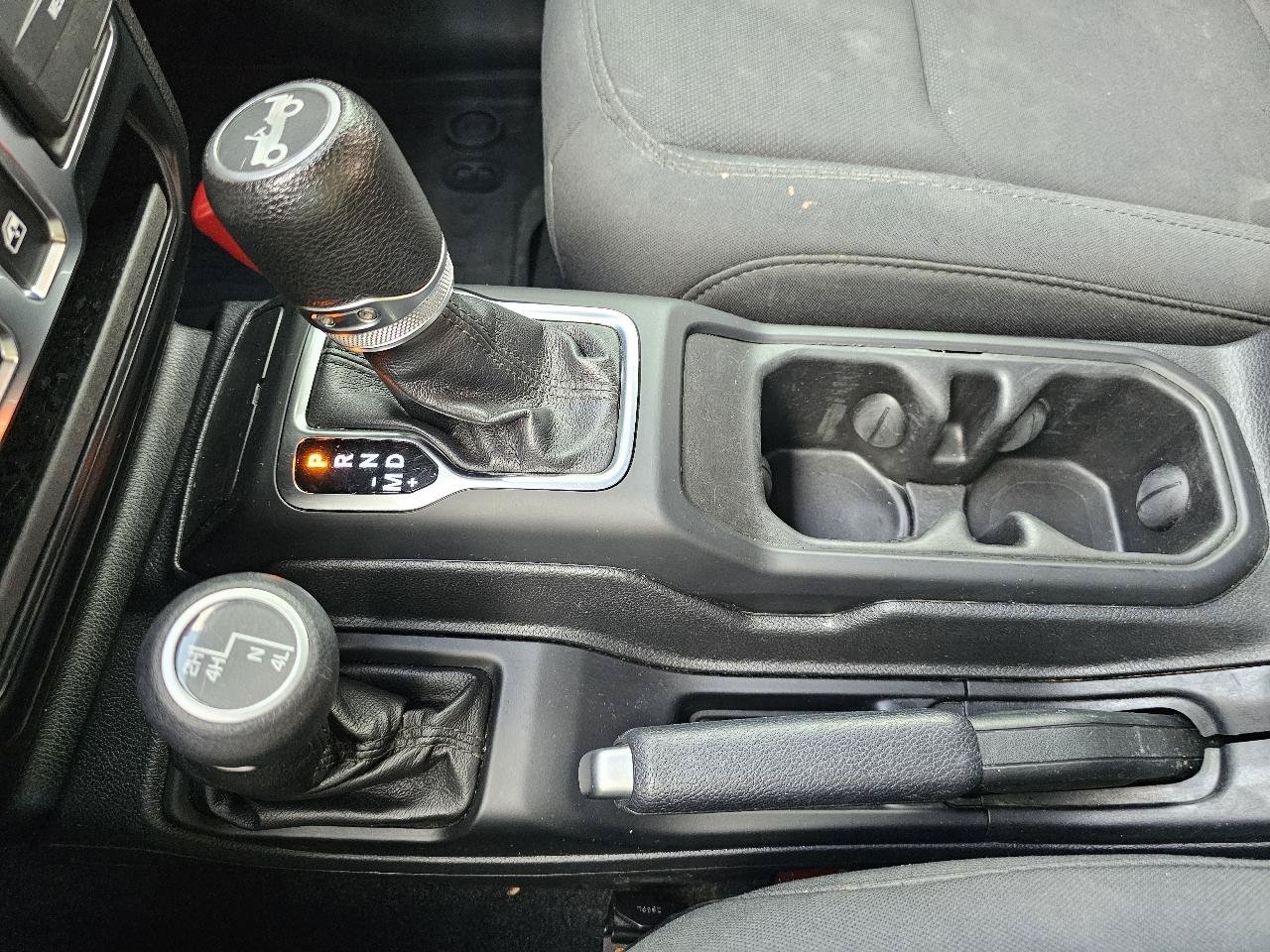 Used 2019 Jeep Wrangler Sport AWD/4WD image 43