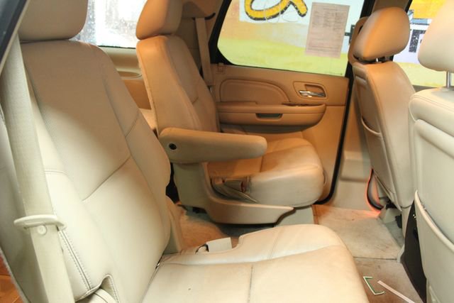 Used 2013 Cadillac Escalade Premium image 9