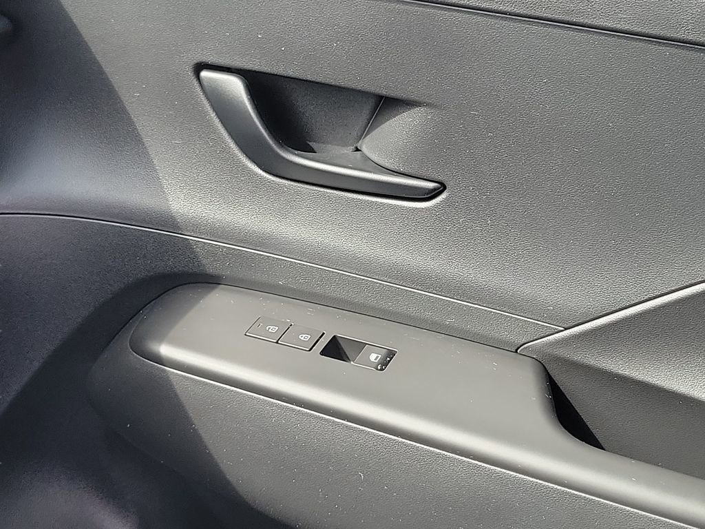 Certified 2026 Hyundai Kona SE image 24