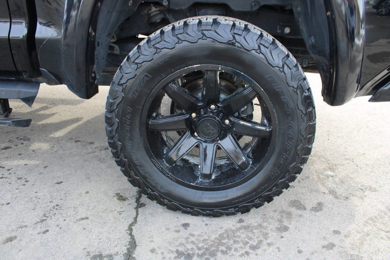 Used 2017 Toyota Tundra 1794 Edition image 15