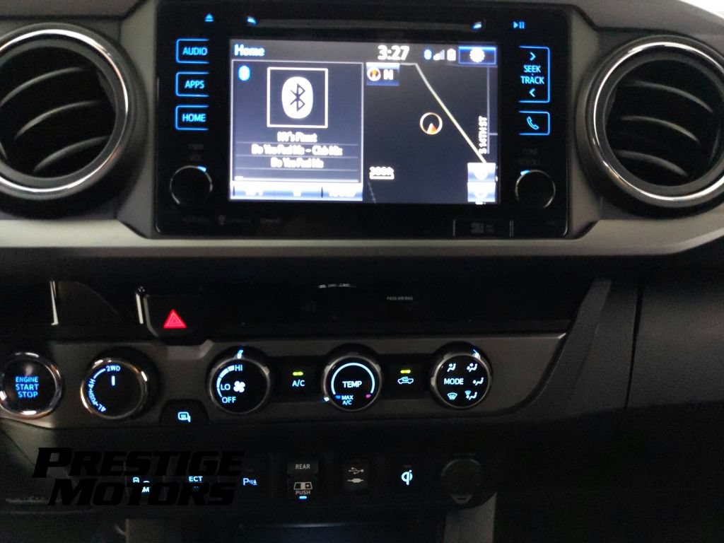 Used 2018 Toyota Tacoma TRD Off-Road w/ Technology Package AWD/4WD image 20