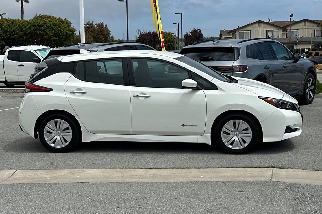 Used 2019 Nissan Leaf S w/ S Charge Package FWD image 2