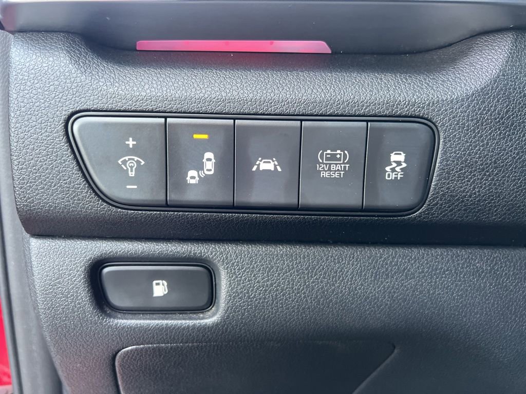 Used 2022 Kia Niro LXS image 23