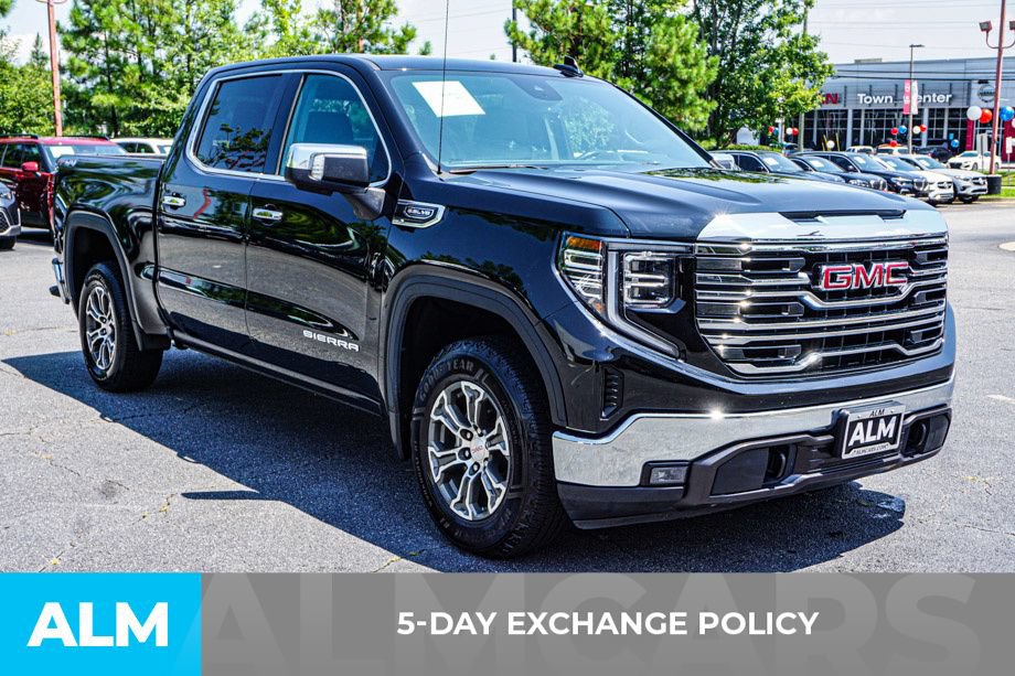 Used 2025 GMC Sierra 1500 SLT AWD/4WD image 3