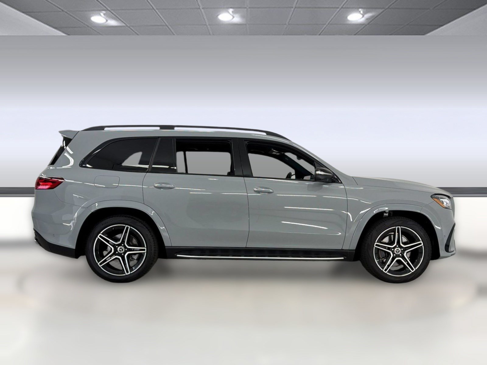 Used 2024 Mercedes-Benz GLS 450 4MATIC image 8