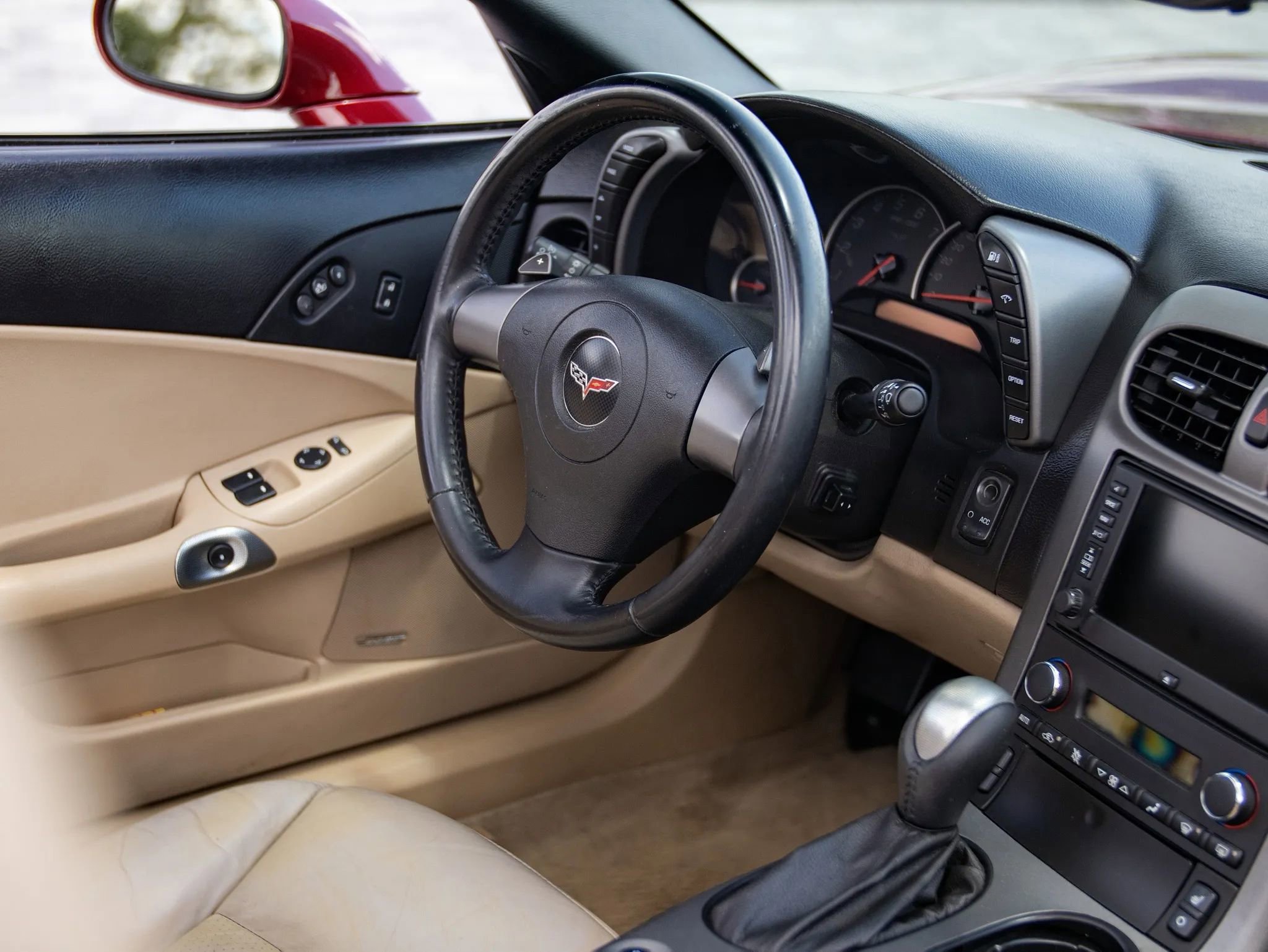 Used 2006 Chevrolet Corvette Convertible w/ Preferred Equipment Group RWD image 33