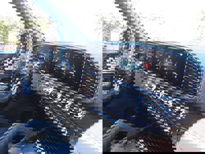 Used 2020 Mercedes-Benz GLS 450 4MATIC image 32