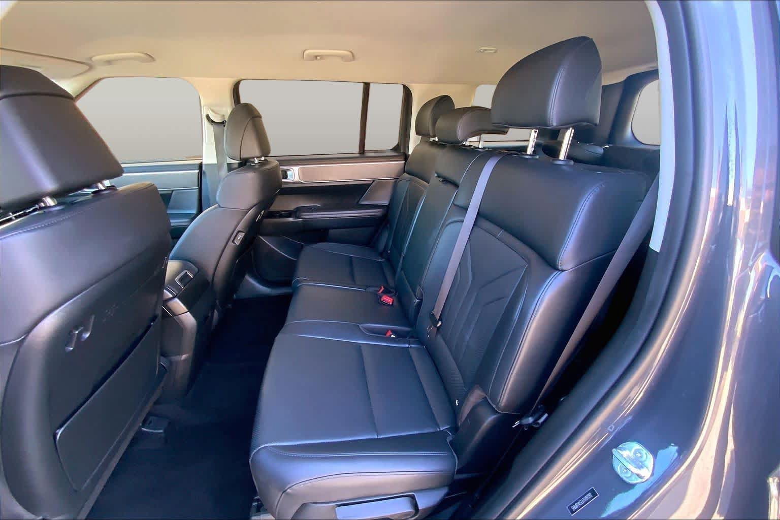 Used 2026 Hyundai Santa Fe SEL FWD image 20