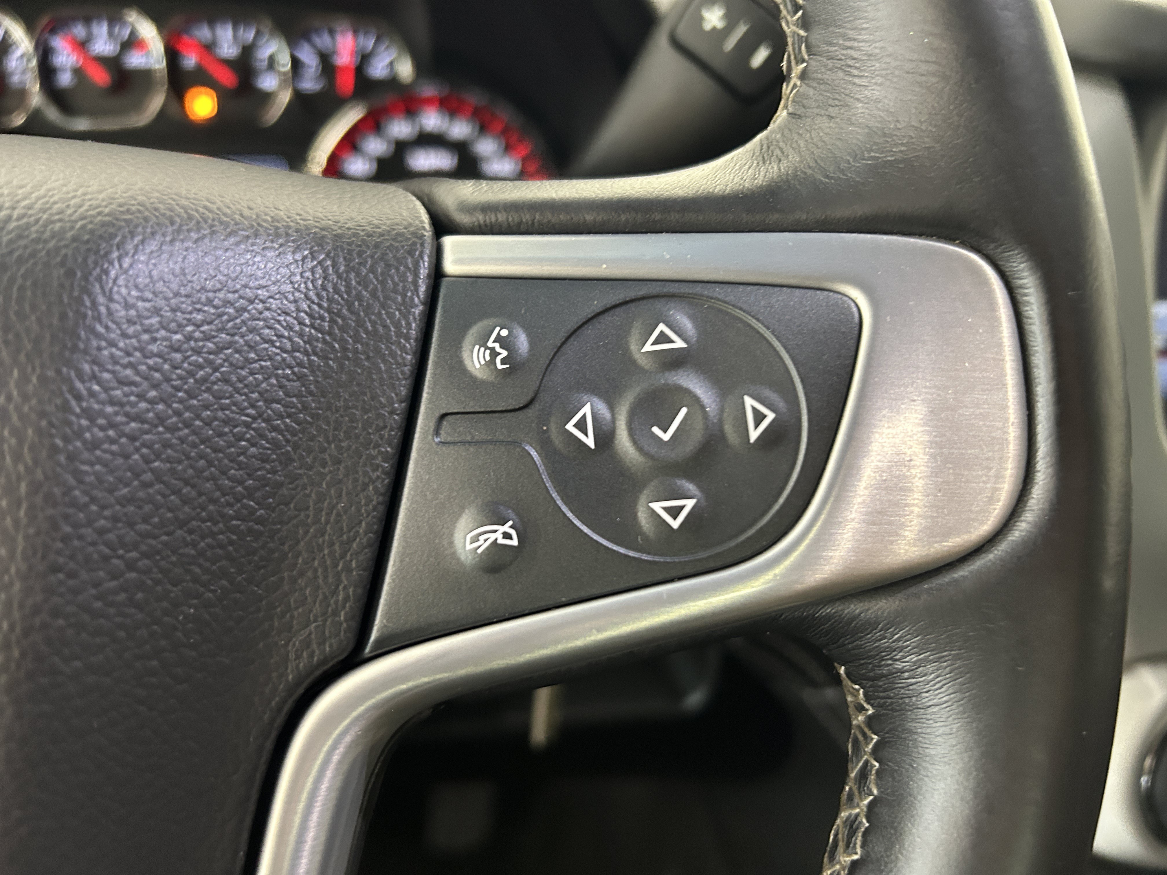 Used 2016 GMC Yukon SLE w/ Convenience Package AWD/4WD image 15