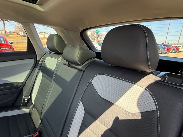 Certified 2024 Volkswagen Taos SEL image 30