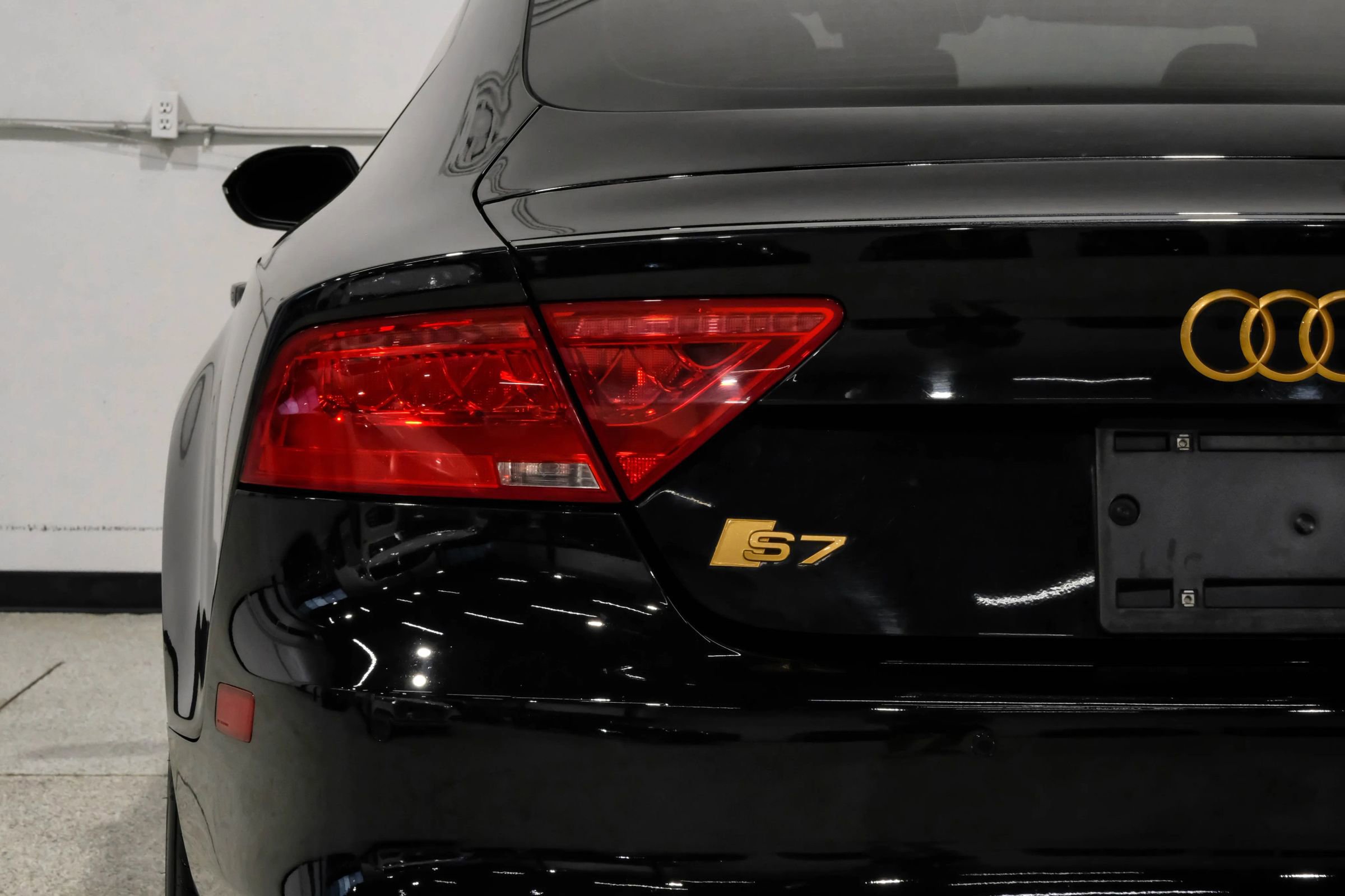 Used 2015 Audi S7 Prestige w/ Black Optic Package image 59