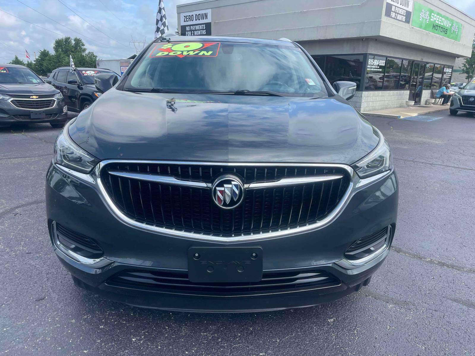 Used 2019 Buick Enclave Essence AWD/4WD image 2