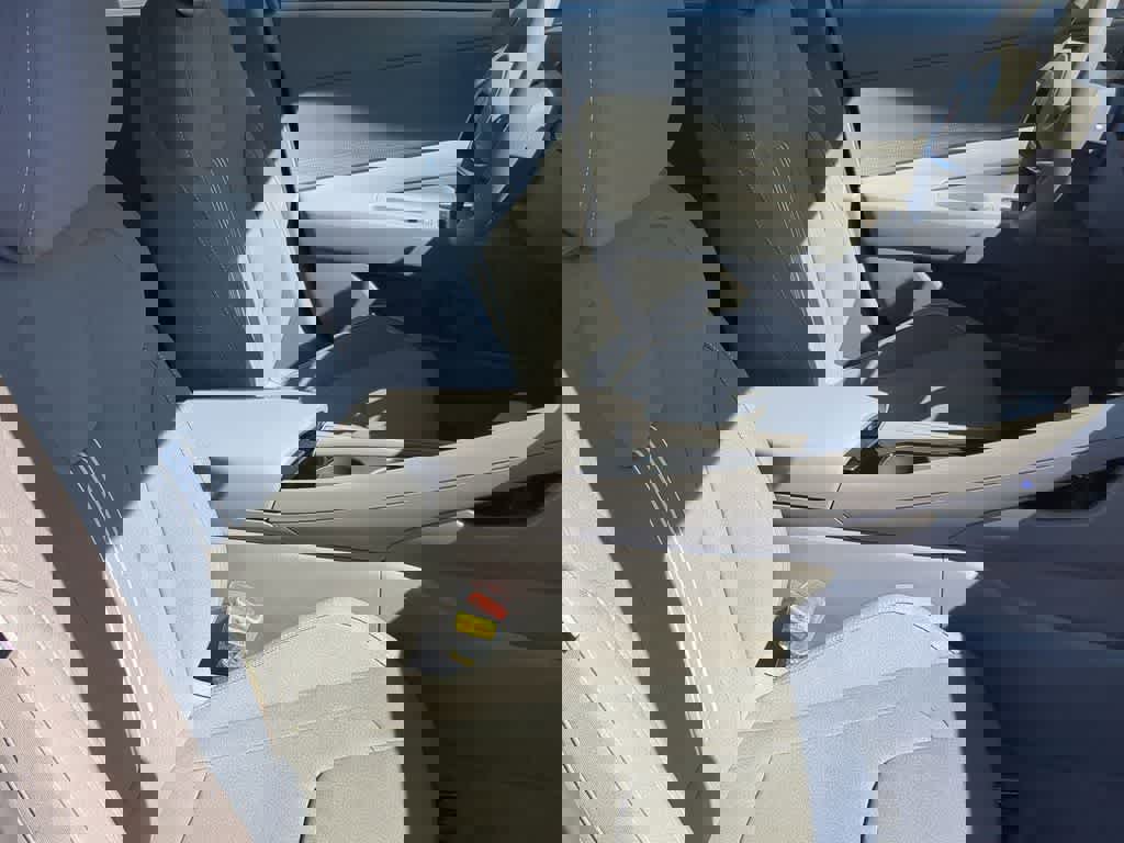 New 2026 Hyundai Elantra Blue image 22