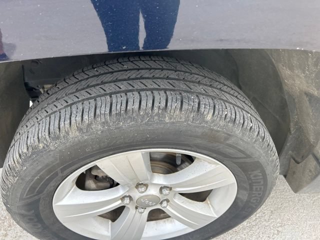 Used 2017 Jeep Patriot Latitude AWD/4WD image 4
