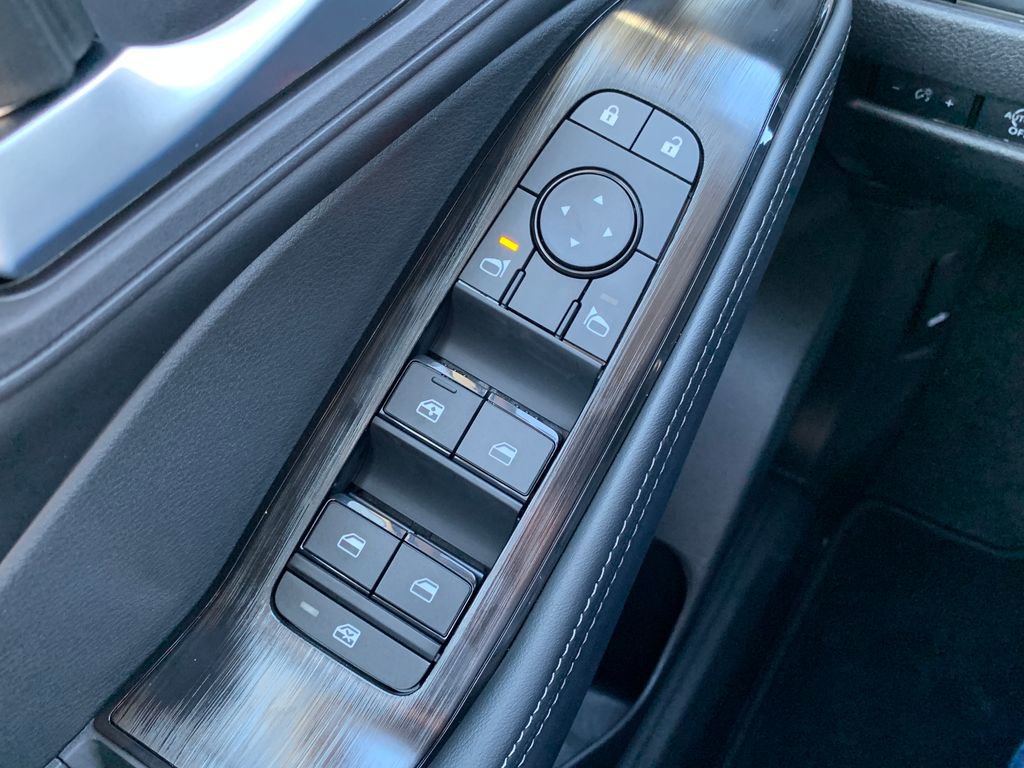 New 2026 Nissan Rogue SV FWD image 19