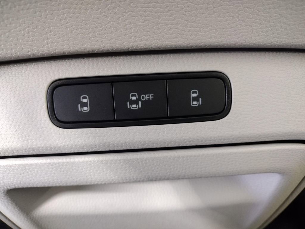 New 2025 Volkswagen ID. Buzz Pro S Plus image 37