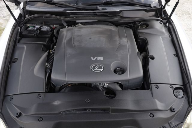 Used 2010 Lexus IS 250 w/ Preferred Accessory Package RWD image 23
