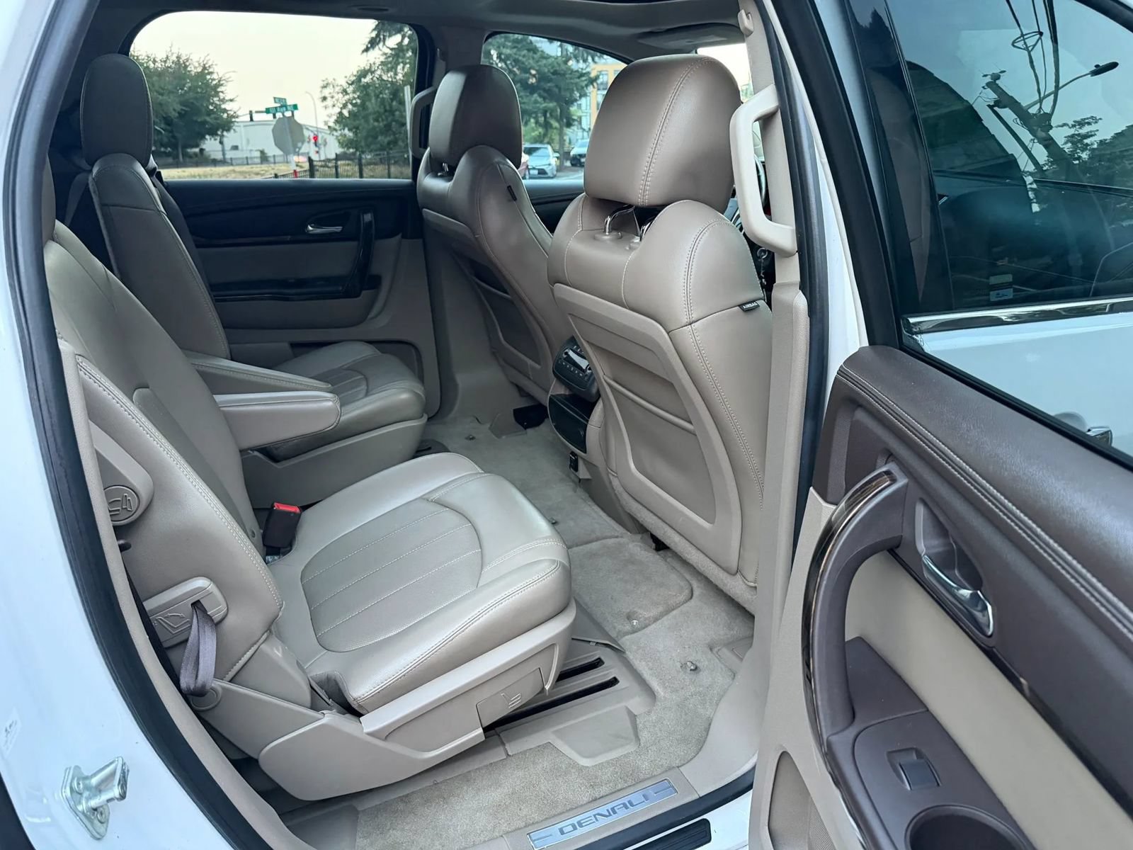 Used 2016 GMC Acadia Denali FWD image 20