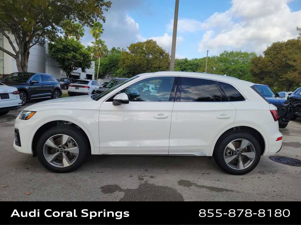 Certified 2023 Audi Q5 2.0T Premium w/ Convenience Package image 11