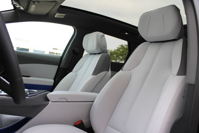 New 2027 Cadillac Optiq Luxury AWD/4WD image 23