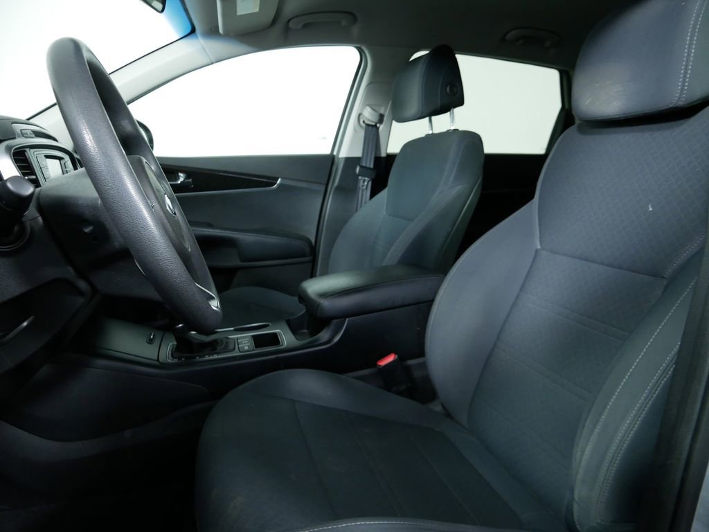 Used 2017 Kia Sorento LX image 15
