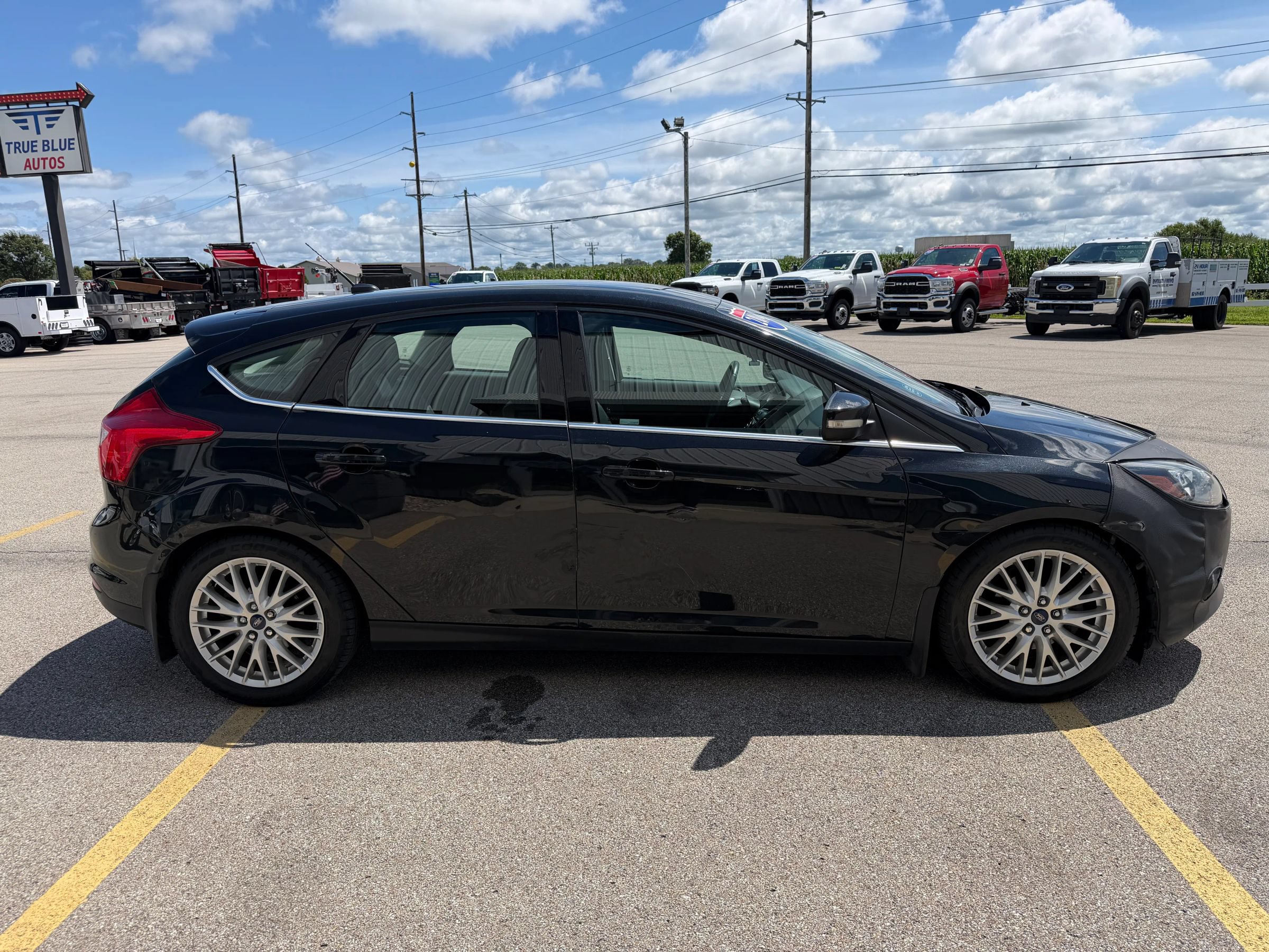 Used 2014 Ford Focus Titanium FWD image 4